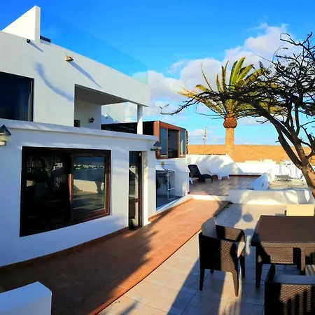 Vista Mar I, Meerblick, 360 Qm, Heated Pool, Hot Tube, Roof Terrace, Gaming Room, Wifi Tias