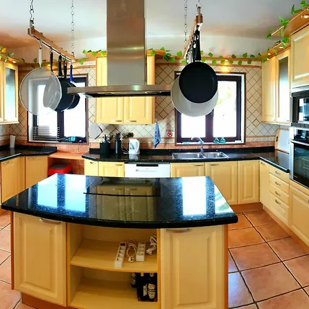 Vista Mar I, Meerblick, 360 Qm, Heated Pool, Hot Tube, Roof Terrace, Gaming Room, Wifi *
